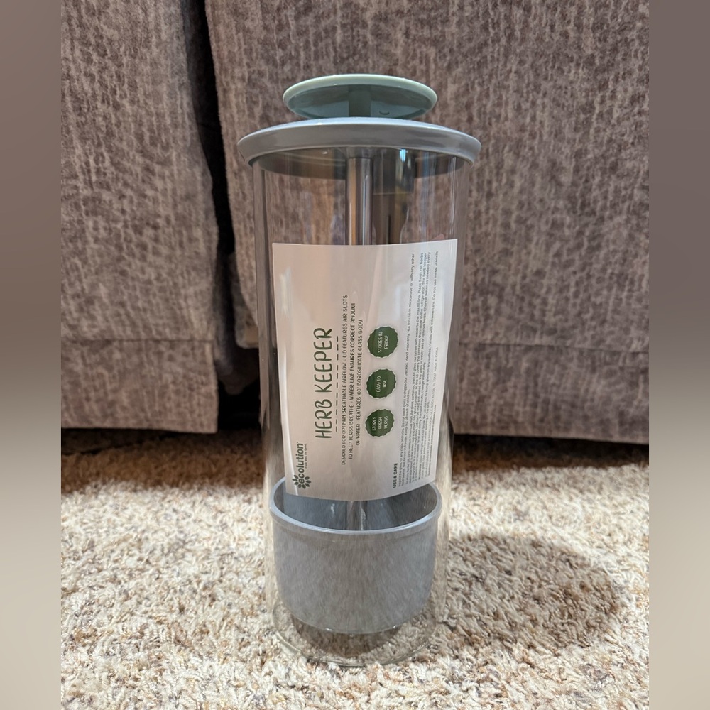 Goodful Herb Keeper Preserver
